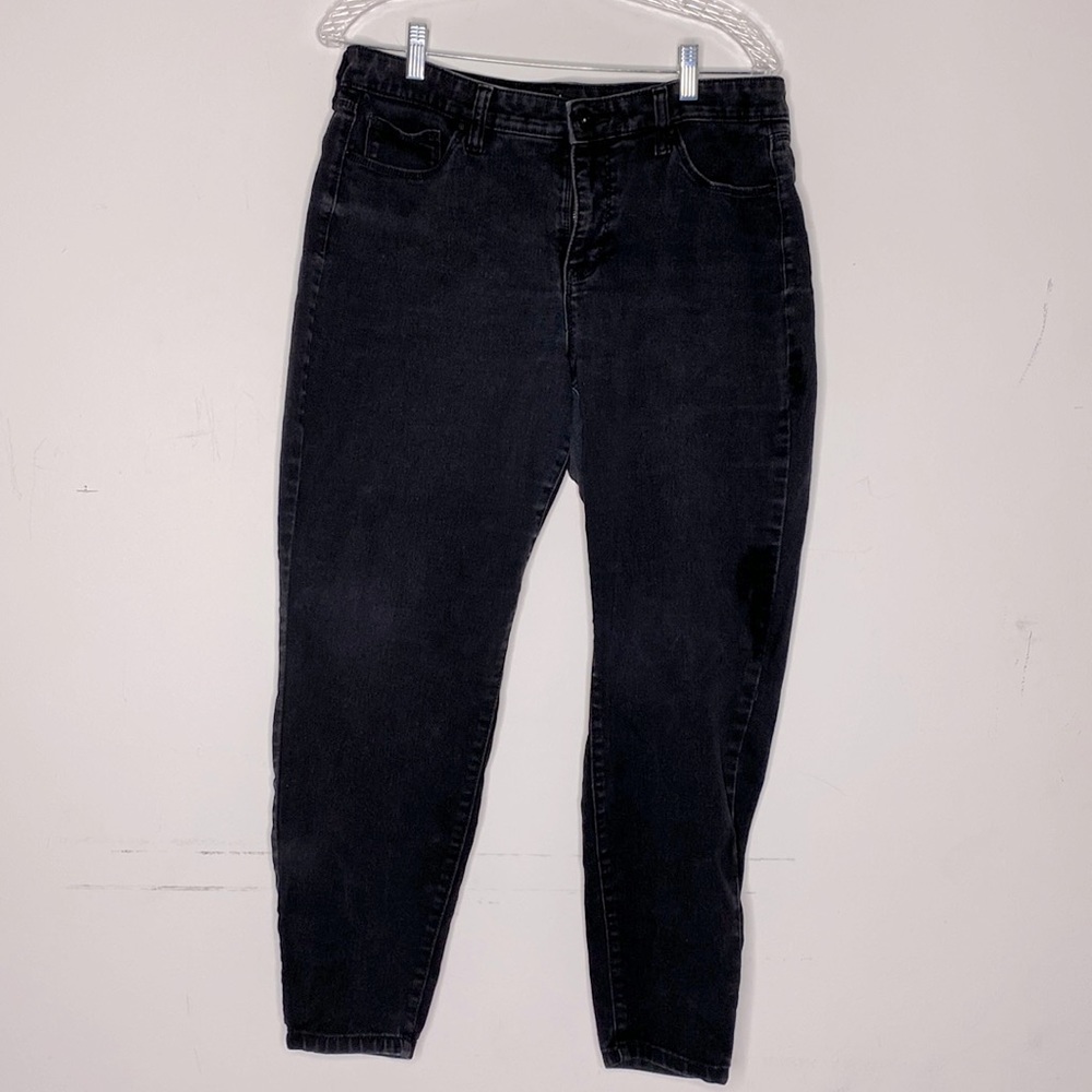 Style & Co | Black Curvy Skinny Leg Jeans Size 12